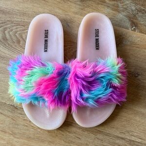 Steve Madden Light Up Rainbow Slides